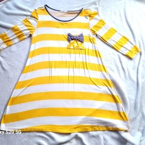 12 pm by Mon Ami USA size medium, white and yellow  horizontal  stripes.